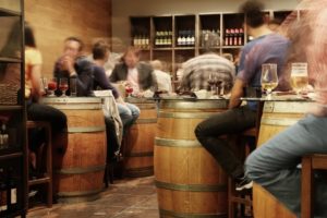 restaurant-alcohol-bar-drinks-medium.jpg