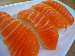 salmon-nigiri.jpg
