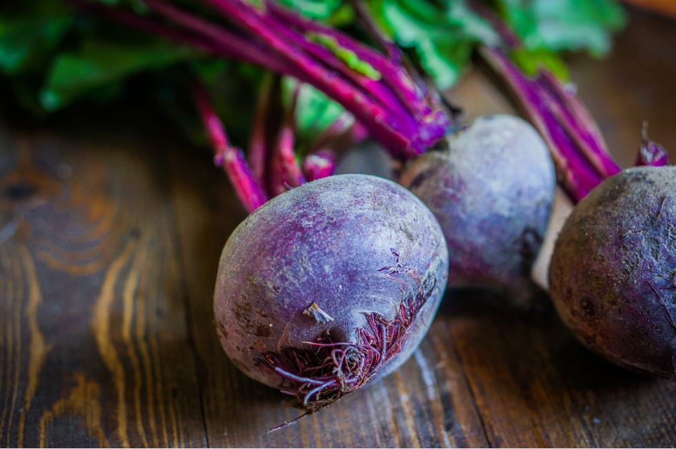 Beetroot & walnut salad