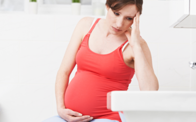 What causes morning sickness while pregnant?